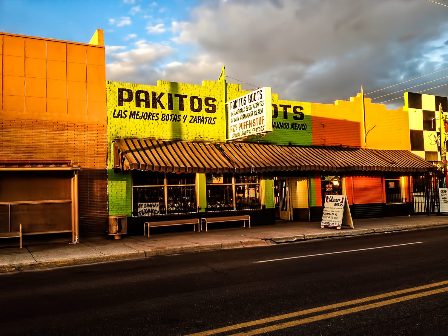 Pakitos Market, Phoenix, Arizona (2012)